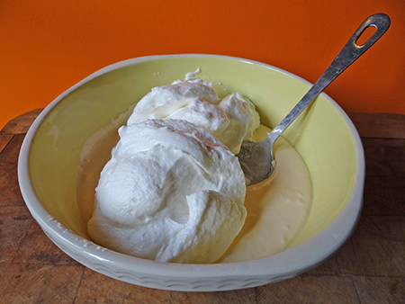 folding meringue into Japanese cheesecake batter | @hisforhome