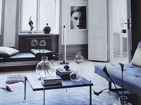 Sitting room in a monochromatic home Sitting room in a monochromatic home