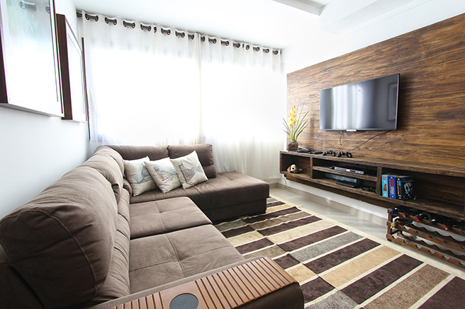 Brown corner sofa in a sitting room