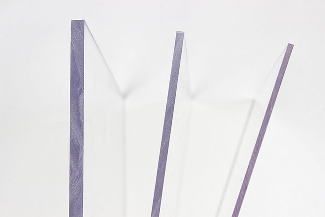 Acrylic glass sheet corners