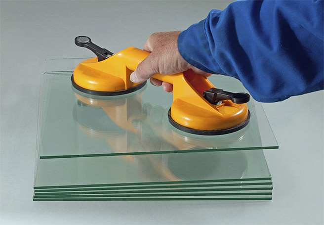 Vacuum lifting plate glass