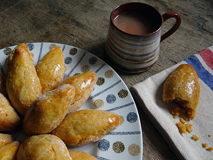 Plate of broa castelar