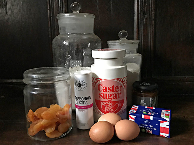 Glazed apricot cake ingredients