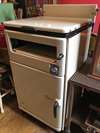 Vintage New World gas cooker 1430 series | H is for Home