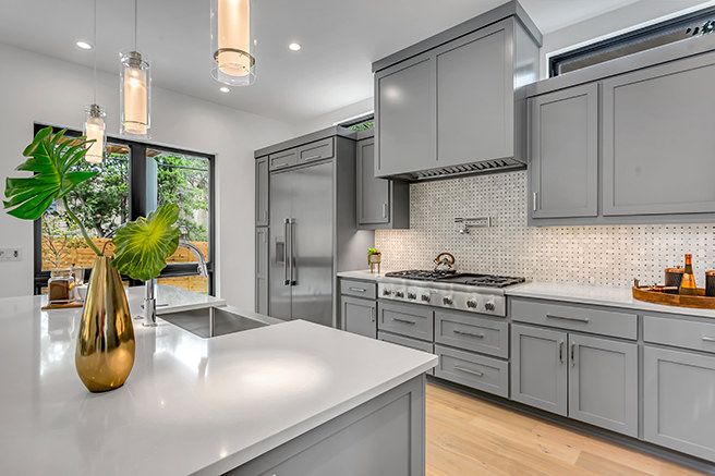 Classic fitted kitchen in grey